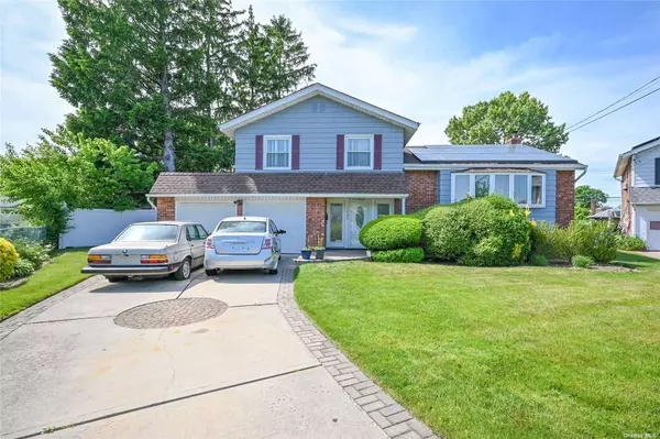 North Baldwin, NY 11510,1242 Village CT