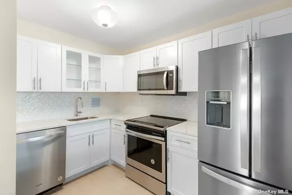 166-31 9th AVE #4B, Beechhurst, NY 11357