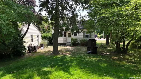 Melville, NY 11747,6 Pineridge ST