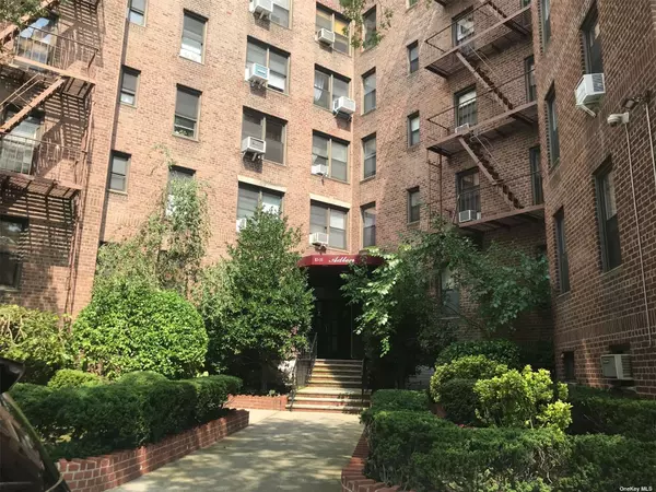 83-55 Woodhaven BLVD #2K, Woodhaven, NY 11421