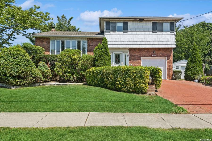 482 Harbor DR, Cedarhurst, NY 11516