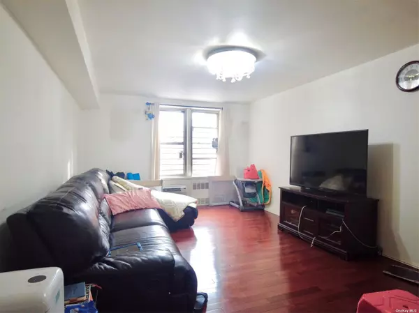 Flushing, NY 11355,142-15 Franklin Ave #6L