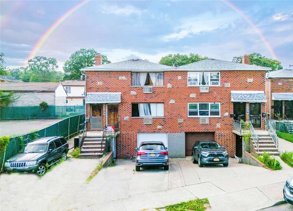 59-10 174th ST, Fresh Meadows, NY 11365