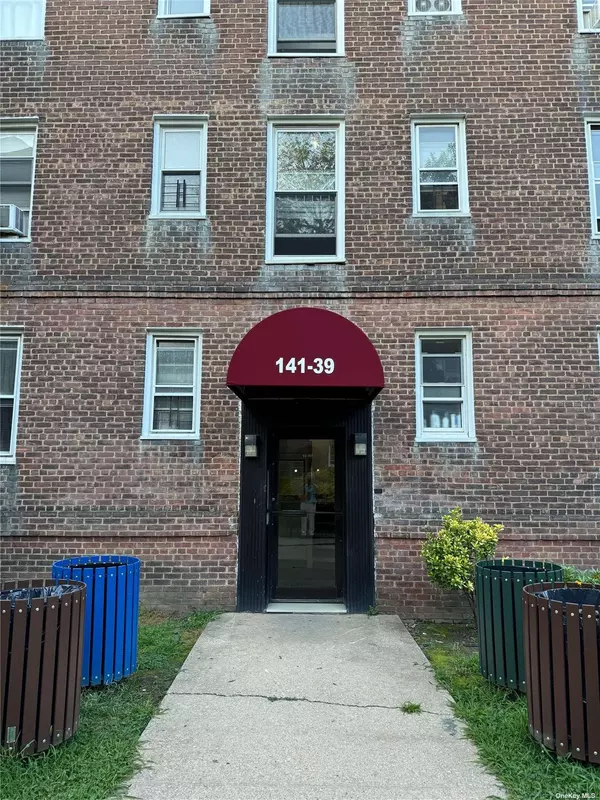 141-39 Union Turnpike #1P,  Flushing,  NY 11367