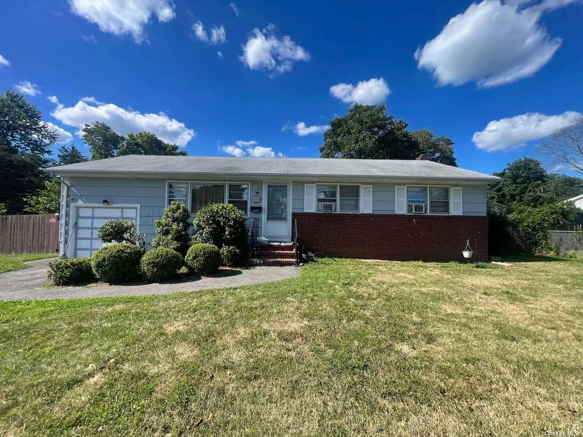 Deer Park, NY 11729,667 Nicolls RD