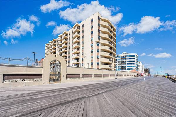 Long Beach, NY 11561,360 Shore RD #4K