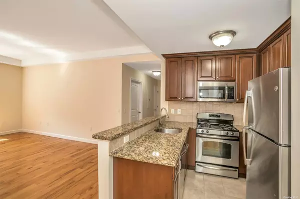 Whitestone, NY 11357,150-31 12 AVE #219