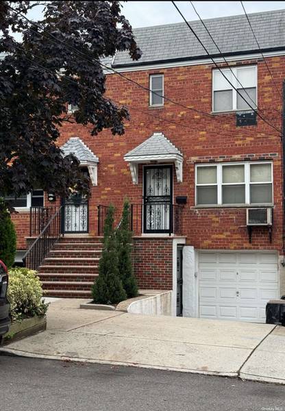 52-72 71st ST, Maspeth, NY 11378