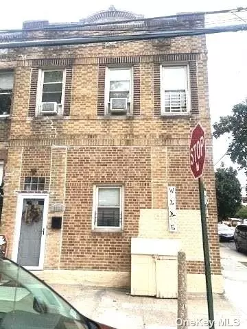 78-01 69th RD, Middle Village, NY 11379