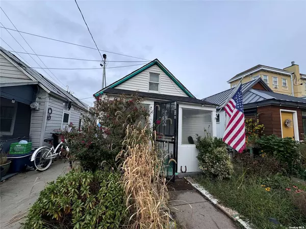 Rockaway Park, NY 11694,100-09 B Rockaway Bch Blv