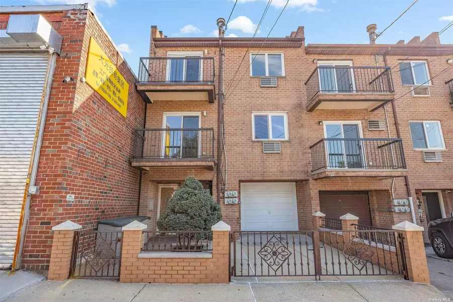 59-92 58th AVE, Maspeth, NY 11378