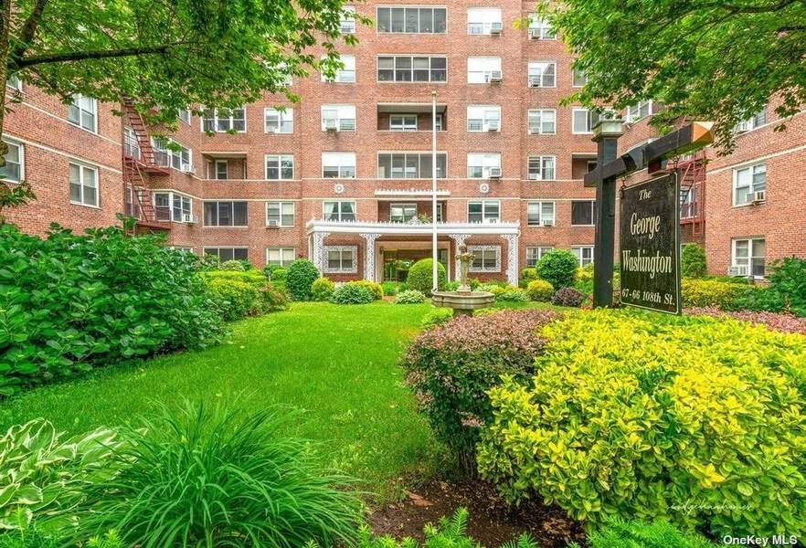 67-66 108th ST #D 31, Forest Hills, NY 11375