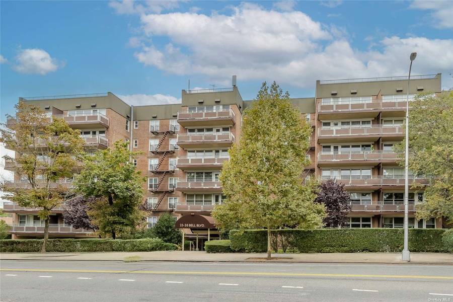 23-20 Bell Blvd #5F, Bayside, NY 11360