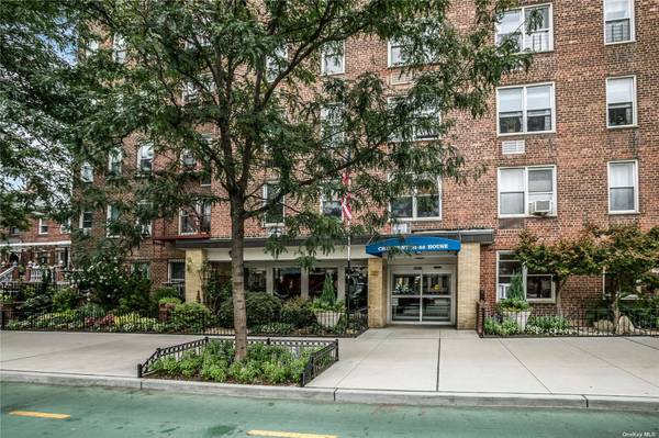 31-85 Crescent ST #410, Astoria, NY 11106