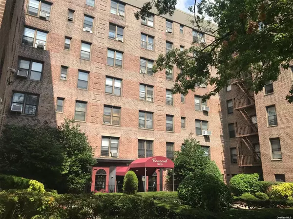 83-15 98 ST #6D, Woodhaven, NY 11421