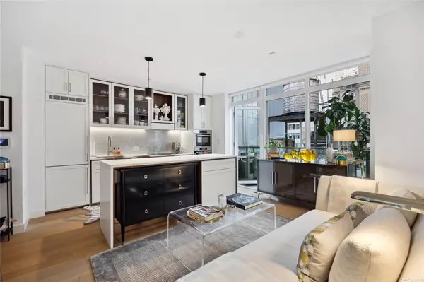 115 East 55th Street #17C, New York, NY 10022