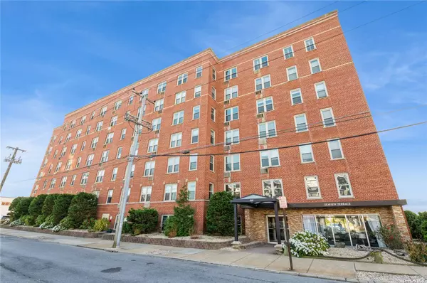 560 W Broadway #6G, Long Beach, NY 11561