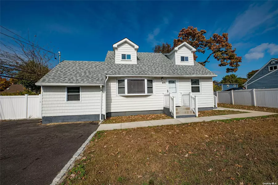 405 Ackerman ST, Central Islip, NY 11722