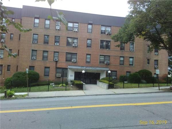 309 N Broadway #3M, Yonkers, NY 10701