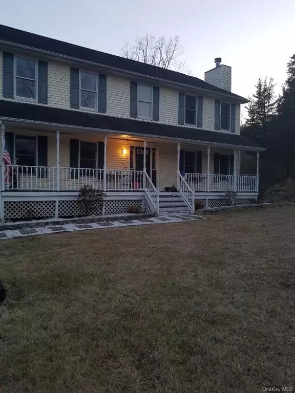 Poughquag, NY 12570,100 Palmer Cir