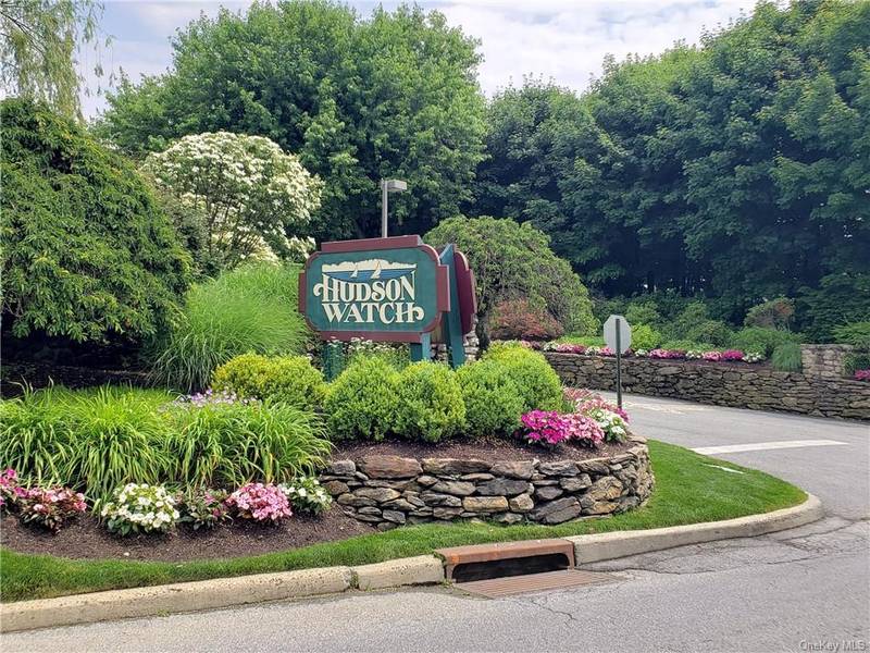 2 Hudson Watch DR, Ossining, NY 10562