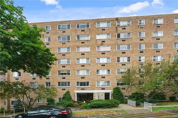 Tarrytown, NY 10591,412 Benedict AVE #3D