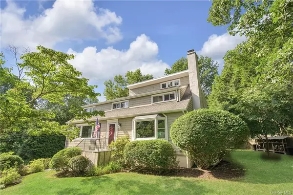 Katonah, NY 10536,29 Hickory RD