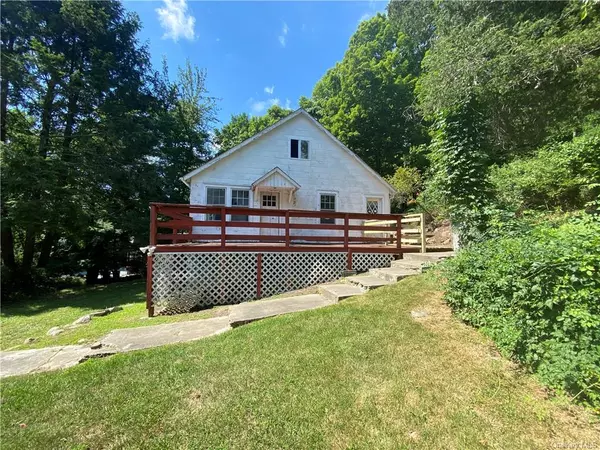 Mahopac, NY 10541,691 Long Pond RD