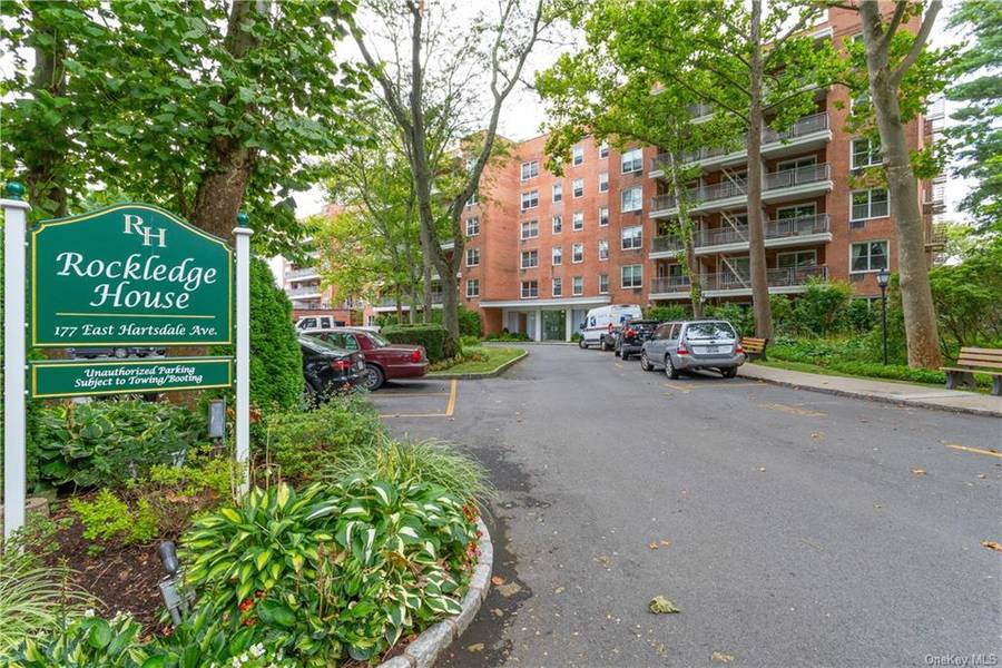 177 E Hartsdale AVE #2U, Hartsdale, NY 10530