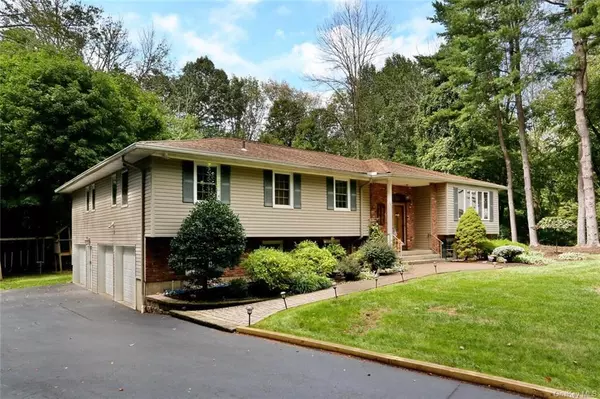 Suffern, NY 10901,3 Catherine CT