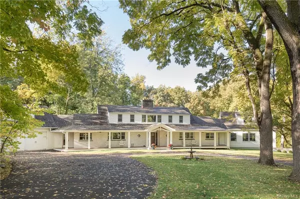 Rhinebeck, NY 12572,64 Locust Grove RD