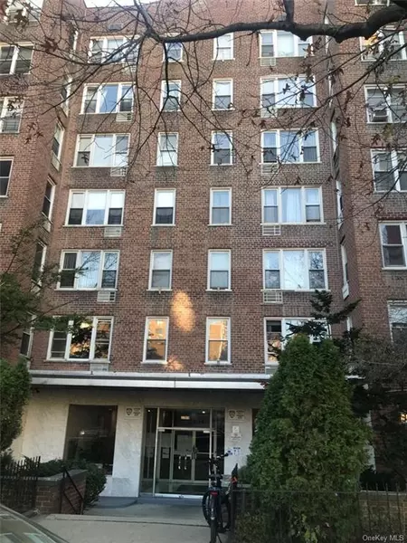 2385 Barker AVE #1E, Bronx, NY 10467