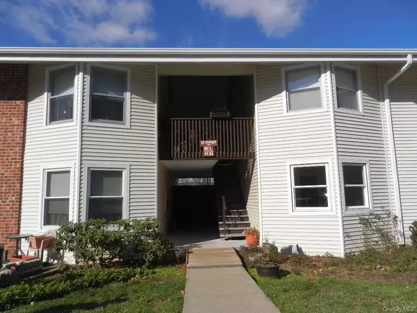 Yorktown Heights, NY 10598,23 Dorset CT #G