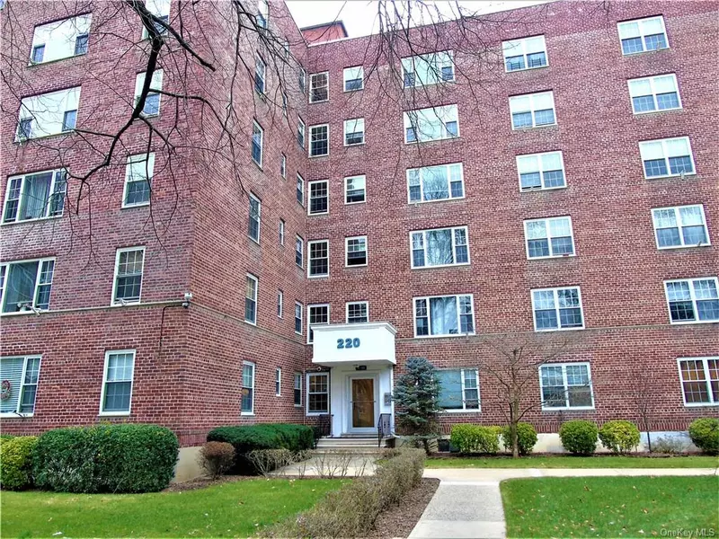 220 Pelham RD #6G, New Rochelle, NY 10805