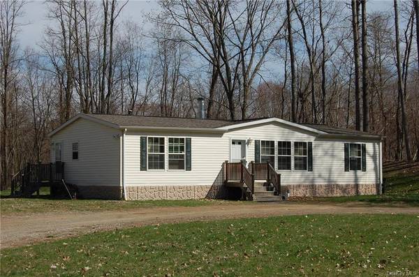 2186 Route 292,  Holmes,  NY 12531