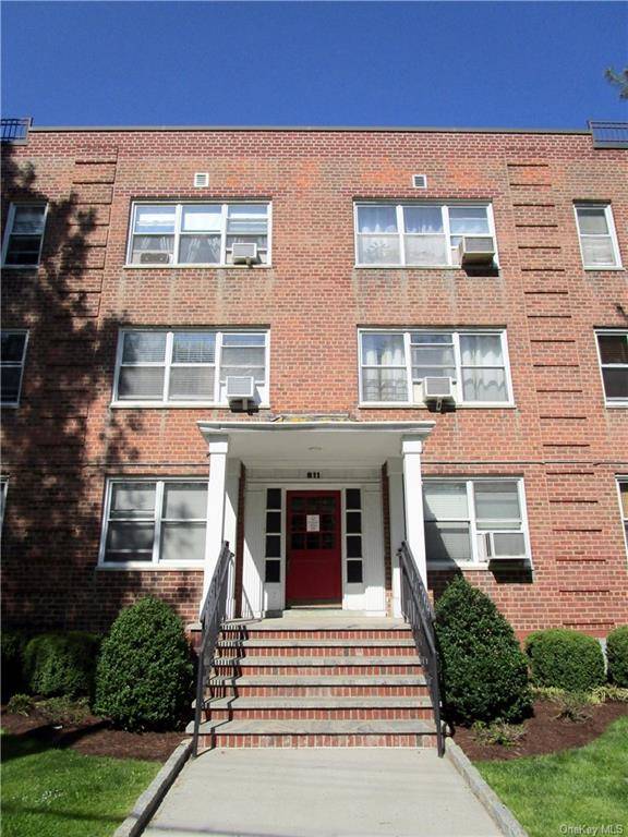 811 Palmer RD #2F, Bronxville, NY 10708