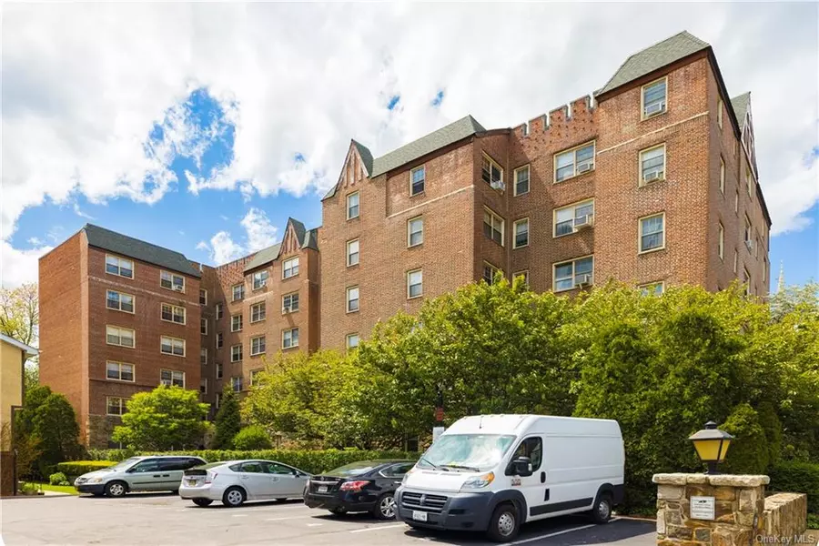 151 Centre AVE #3C, New Rochelle, NY 10805