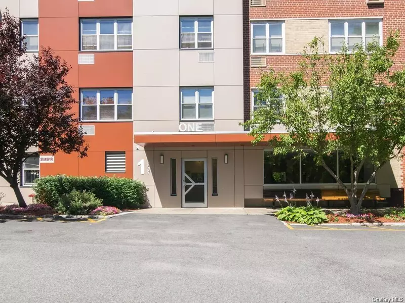 1 Balint DR #571, Yonkers, NY 10710