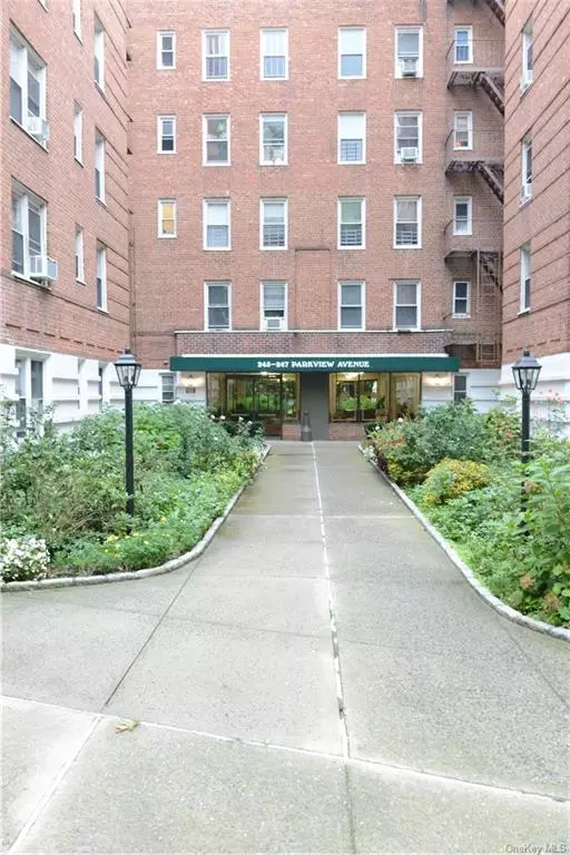 247 Parkview AVE #1T,  Bronxville,  NY 10708