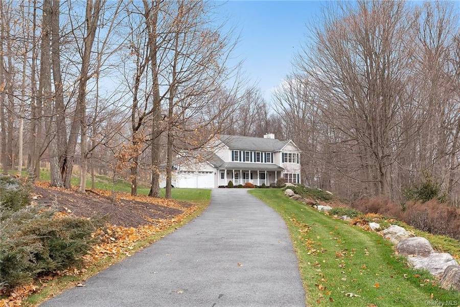 18 Pheasant Run RD, Putnam Valley, NY 10579