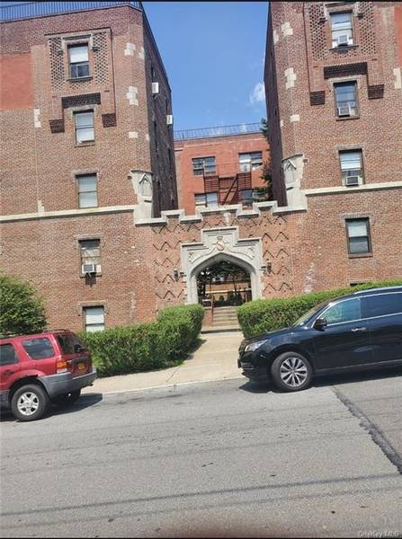 35 Summit AVE #2J, Port Chester, NY 10573