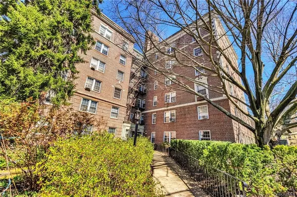 Tarrytown, NY 10591,300 S Broadway #1-J