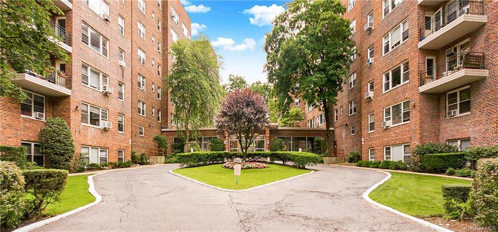 3850 Hudson Manor TER #4FW, Bronx, NY 10463