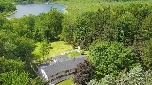 Putnam Valley, NY 10579,29 Dring LN