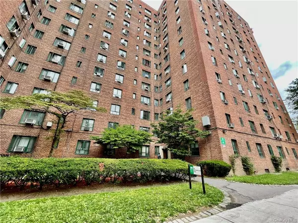 Bronx, NY 10462,99 Metropolitan OVAL #2H