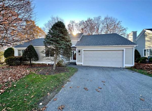 746 Heritage HLS #A, Somers, NY 10589