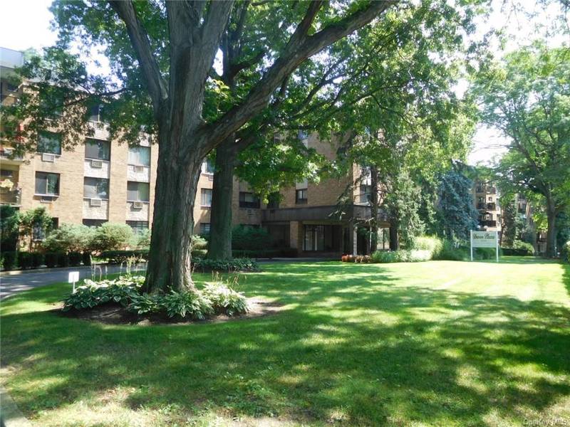 1101 Midland AVE #329, Bronxville, NY 10708