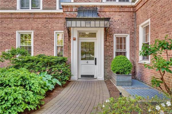 4 Midland GDNS #4H, Bronxville, NY 10708