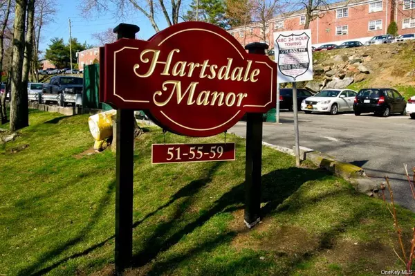 Hartsdale, NY 10530,55 Fieldstone DR #34