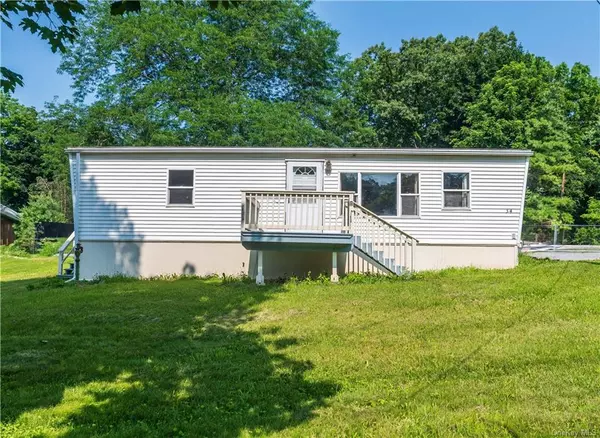 Highland, NY 12528,34 Grand ST